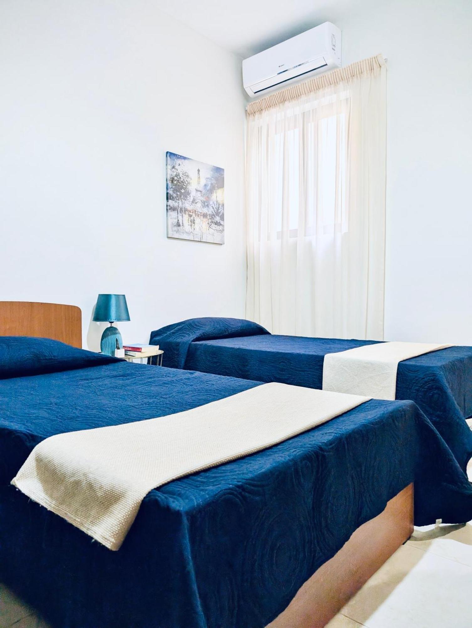 Three Bedroom Apartment Manikata エクステリア 写真