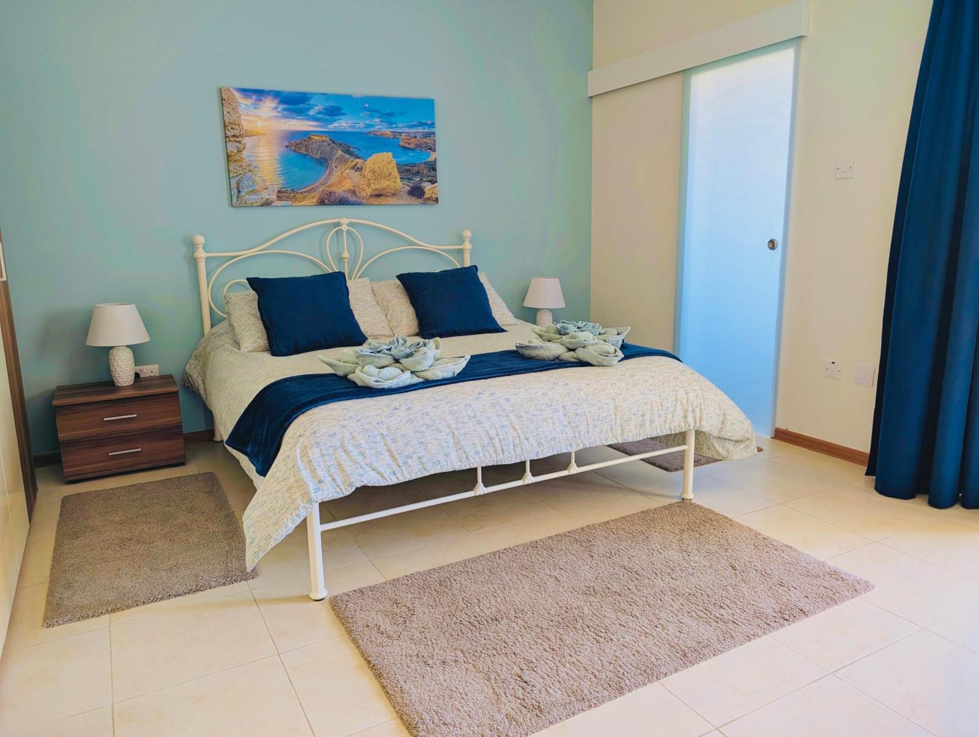 Three Bedroom Apartment Manikata エクステリア 写真